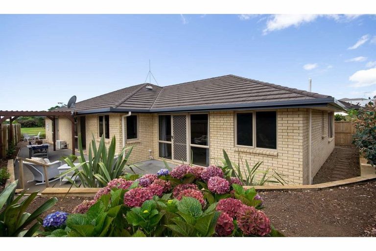 Photo of property in 22 Ranui Avenue, Kerikeri, 0230