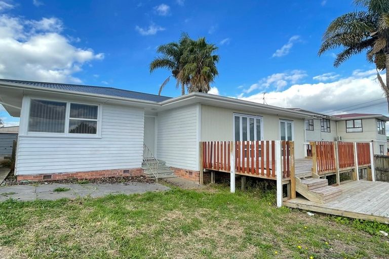 Photo of property in 100 Marne Road, Papakura, 2110