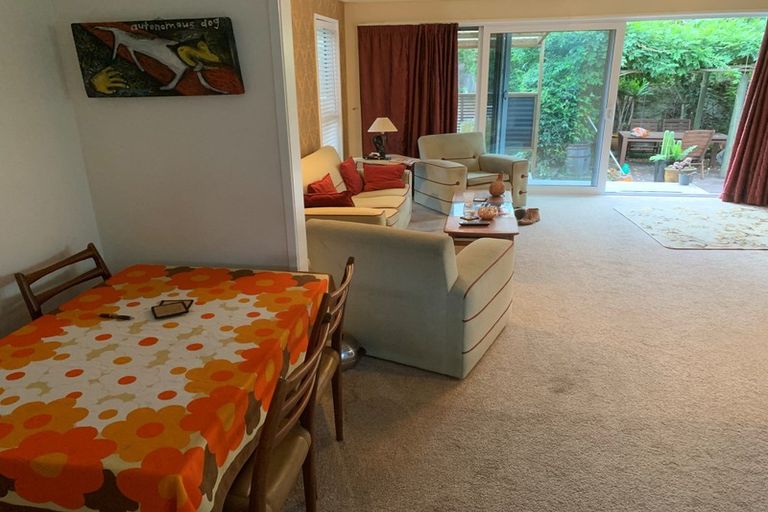 Photo of property in 5 Tirimoana Place, Te Awanga, 4102