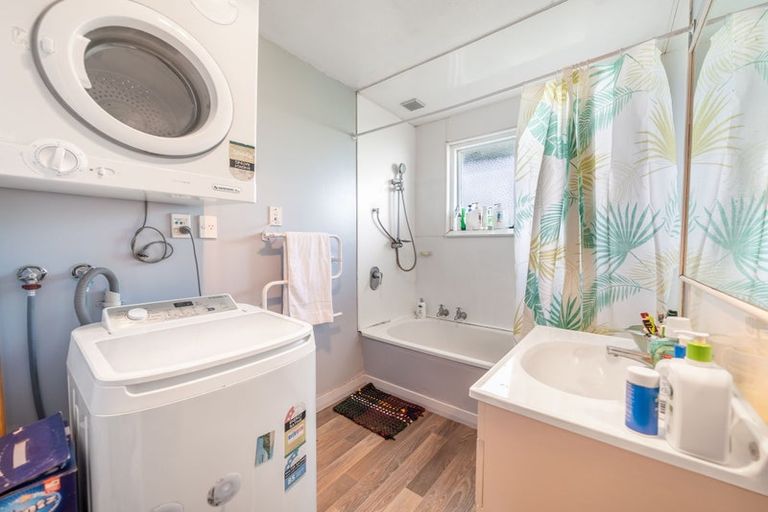 Photo of property in 2/26 Mona Vale Avenue, Riccarton, Christchurch, 8011