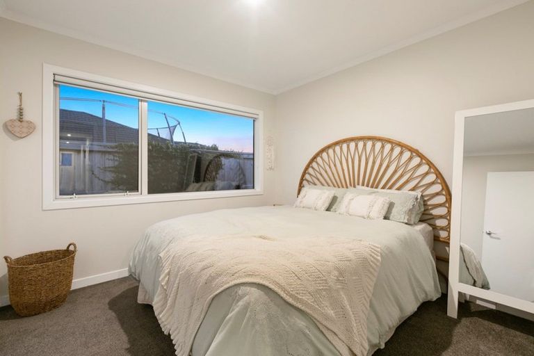Photo of property in 2 Livingstone Drive, Papamoa Beach, Papamoa, 3118