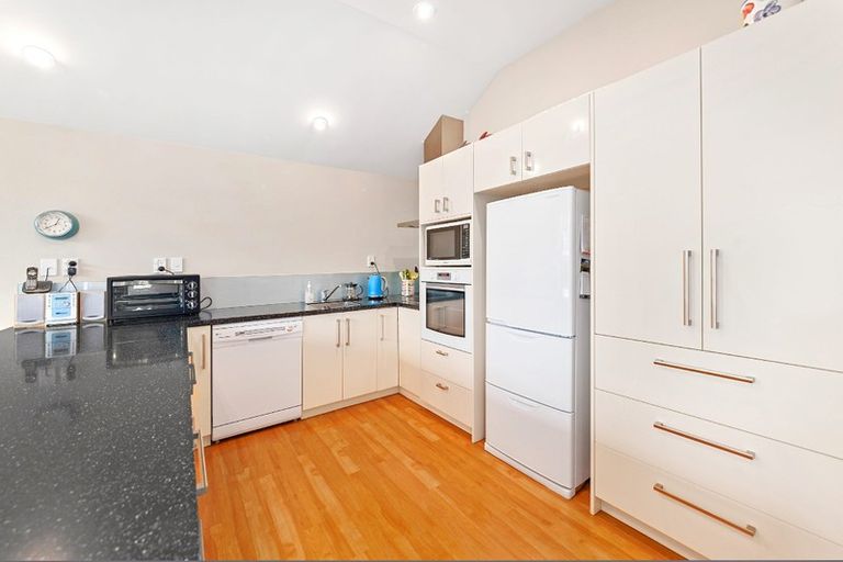 Photo of property in 95 Saint James Avenue, Papanui, Christchurch, 8053