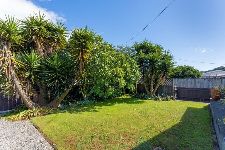 Photo of property in 5 Ngaio Street, Stoke, Nelson, 7011