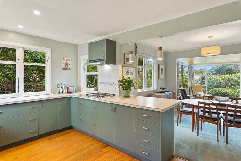 Photo of property in 23 Tui Road, Raumati Beach, Paraparaumu, 5032