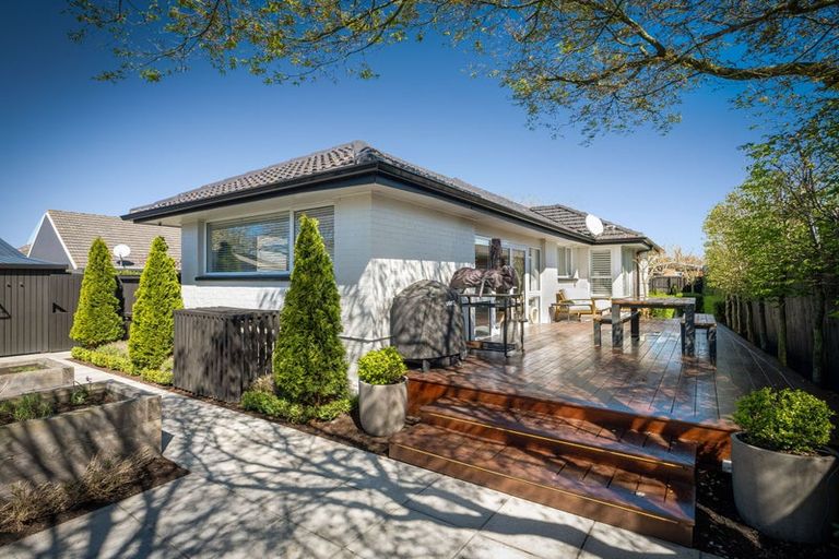 Photo of property in 210 Wairakei Road, Bryndwr, Christchurch, 8053