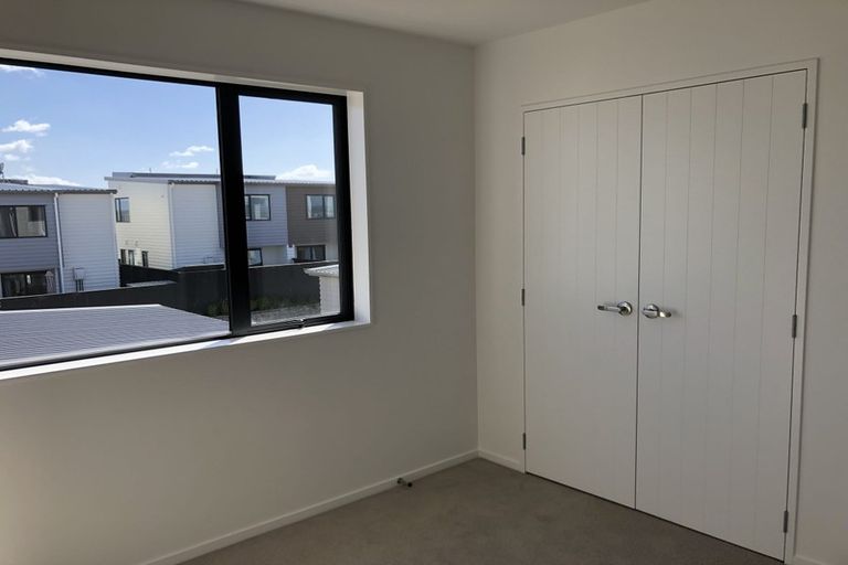 Photo of property in 162 Squadron Drive, Hobsonville, Auckland, 0616