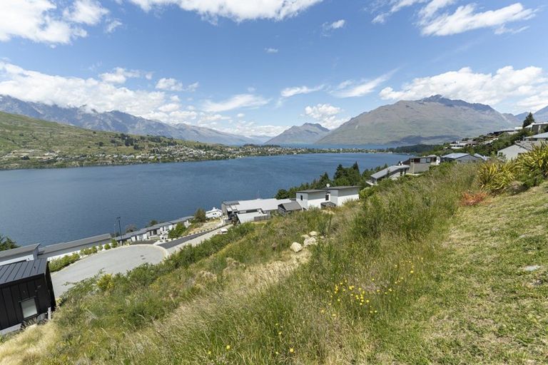 Photo of property in St Andrews Park, 12 Saint Mathews Place, Queenstown, 9300