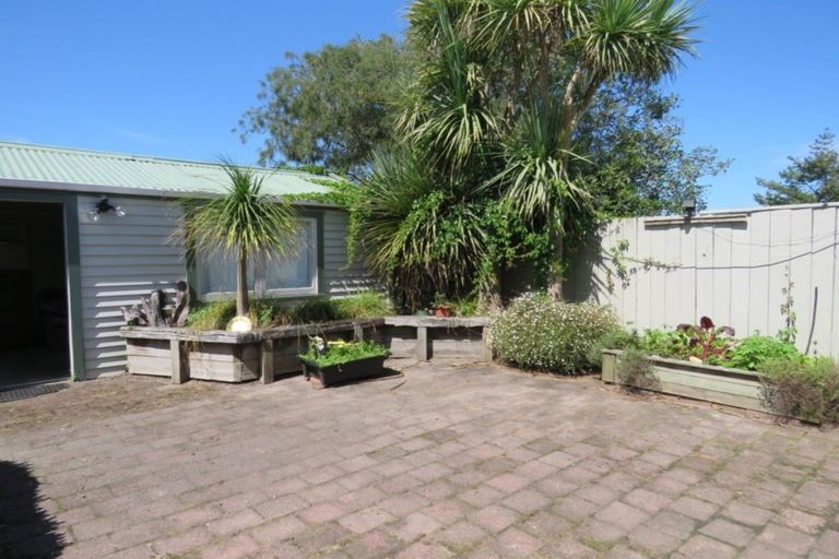 Photo of property in 10 Fonblanque Street, Westport, 7825