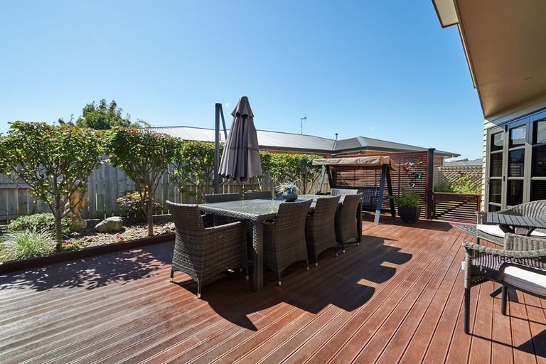 Photo of property in 5 Levi Place, Kelvin Grove, Palmerston North, 4414