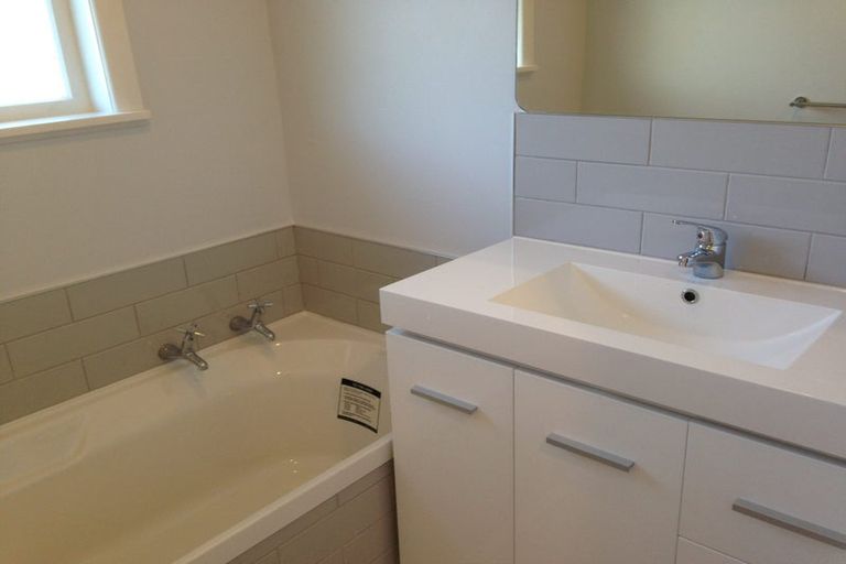 Photo of property in 16 Portal Crescent, Beerescourt, Hamilton, 3200