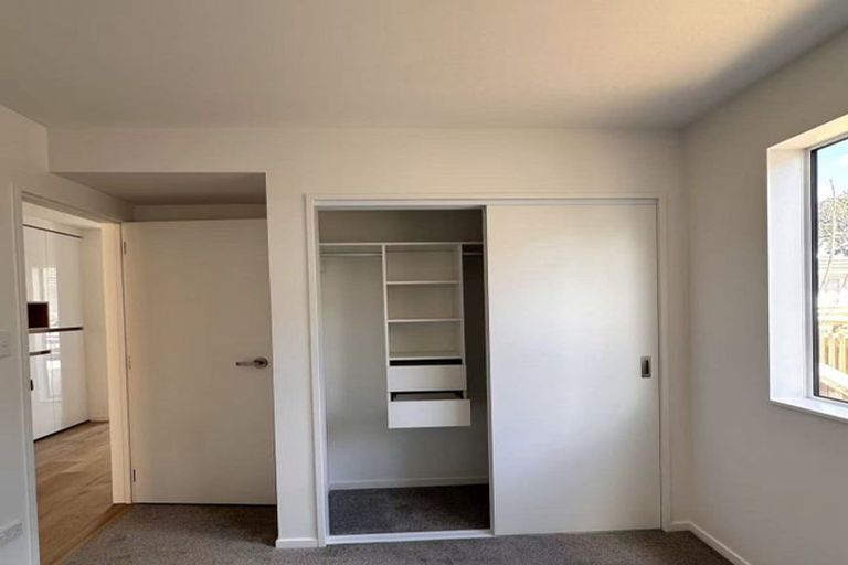 Photo of property in 20d Edwards Avenue, Henderson, Auckland, 0610