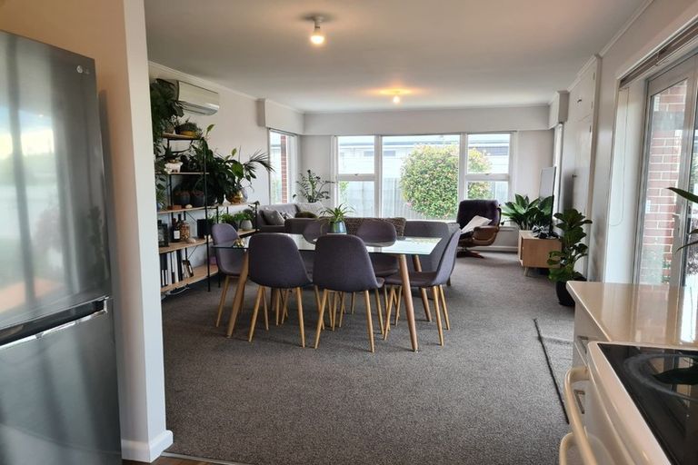 Photo of property in 33 Toorak Avenue, Avonhead, Christchurch, 8042