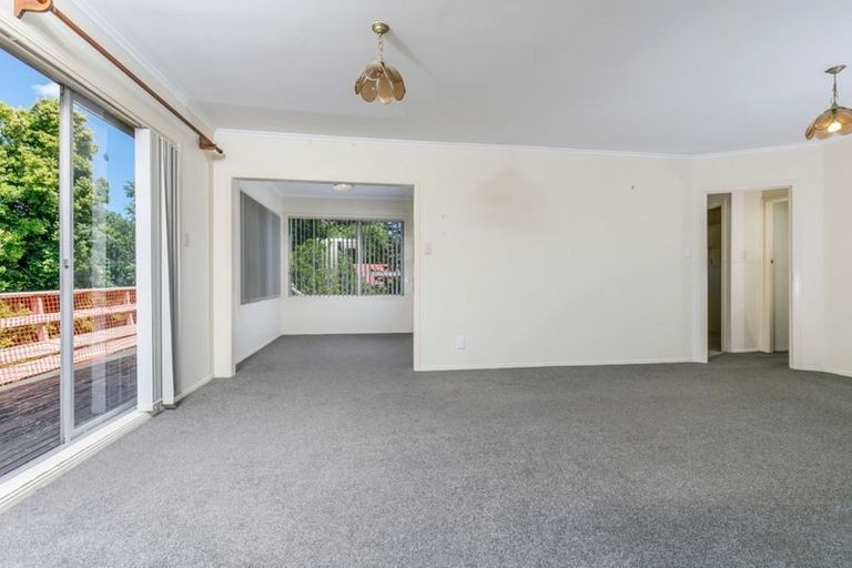 Photo of property in 421 Don Buck Road, Massey, Auckland, 0614
