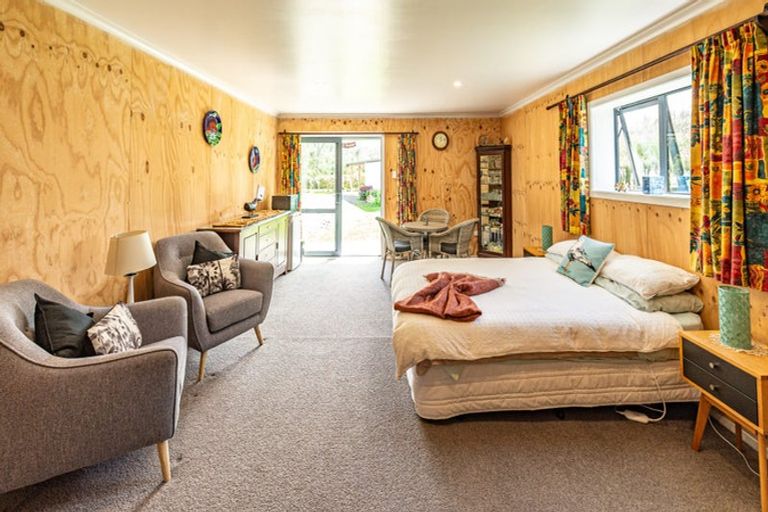 Photo of property in 394 Kaiwhaiki Road, Kaiwhaiki, Whanganui, 4575