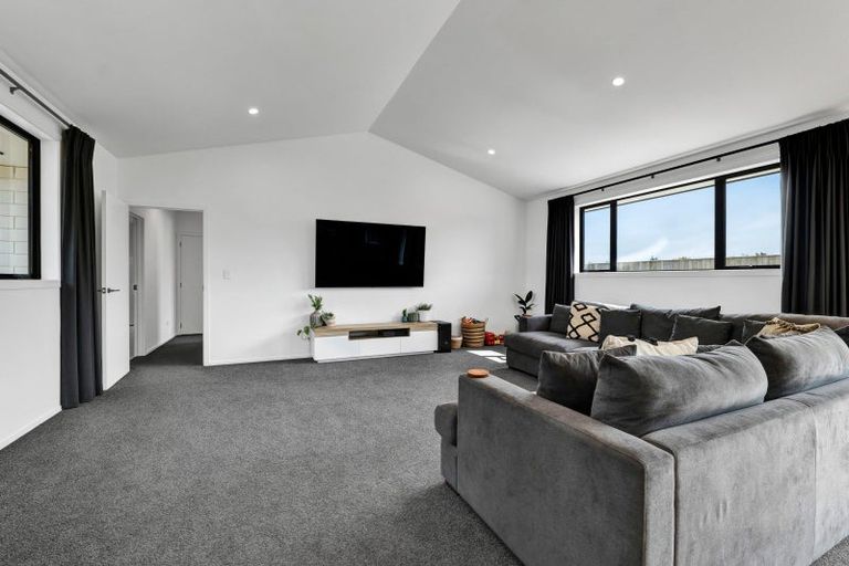 Photo of property in 11 Midsummer Avenue, Stratford, 4332