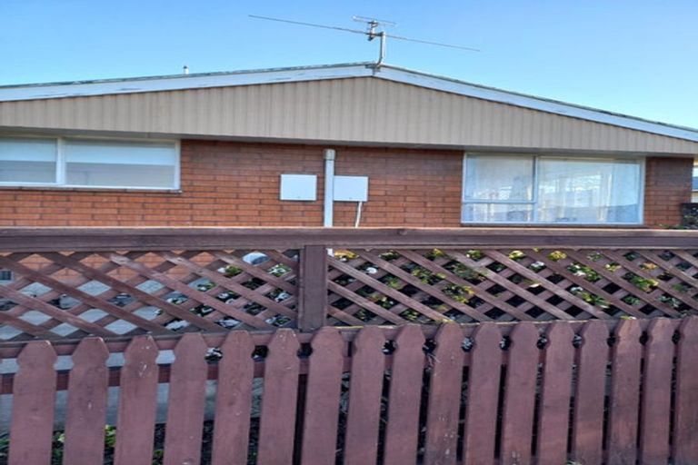 Photo of property in 1/430 Ferry Road, Woolston, Christchurch, 8023