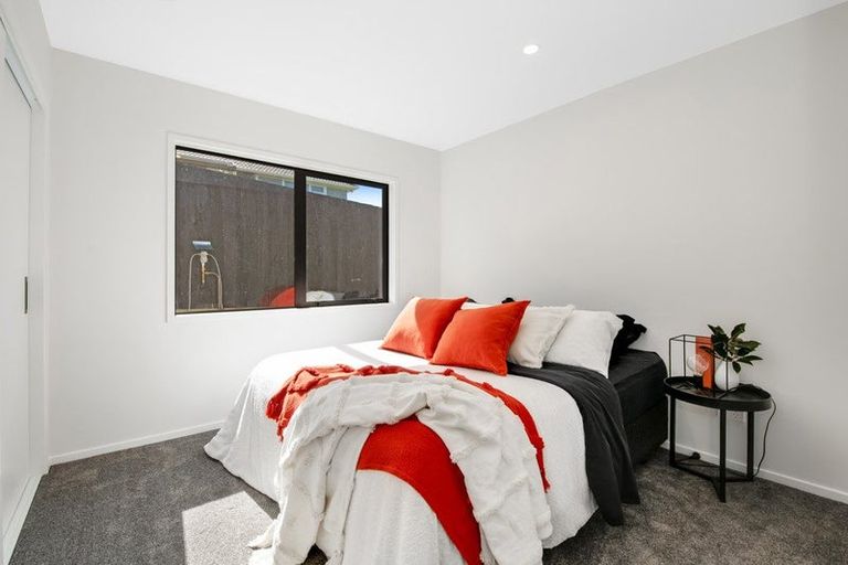 Photo of property in 4d Forlong Rise, Helensville, 0800