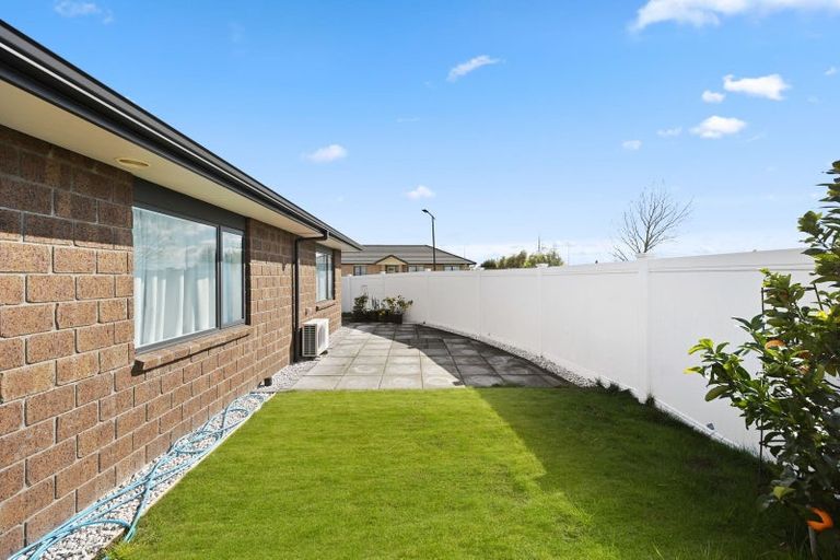Photo of property in 29 Waikai Close, Ruakura, Hamilton, 3214