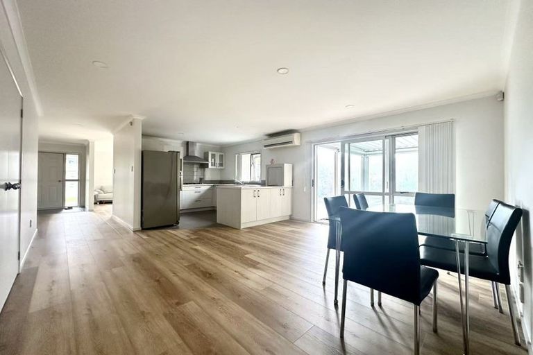 Photo of property in 66 Fairview Avenue, Fairview Heights, Auckland, 0632