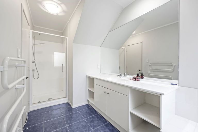 Photo of property in 18 Janome Place, Bucklands Beach, Auckland, 2014