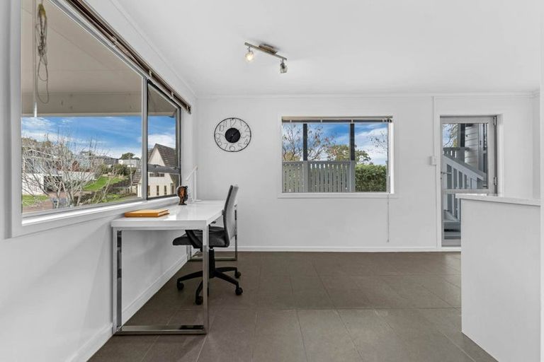 Photo of property in 4 Bacot Place, Howick, Auckland, 2014