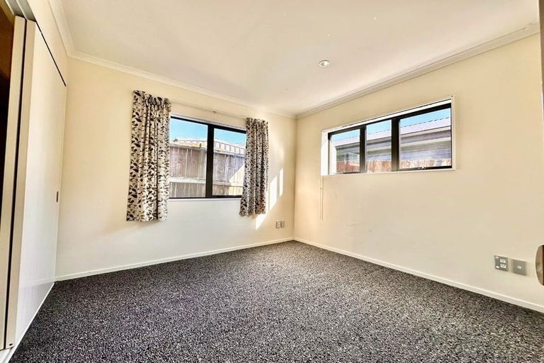Photo of property in 109 Everglade Drive, Totara Heights, Auckland, 2105