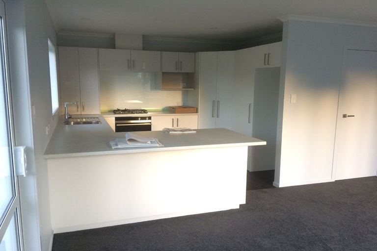 Photo of property in 16 Evans Road, Weymouth, Auckland, 2103