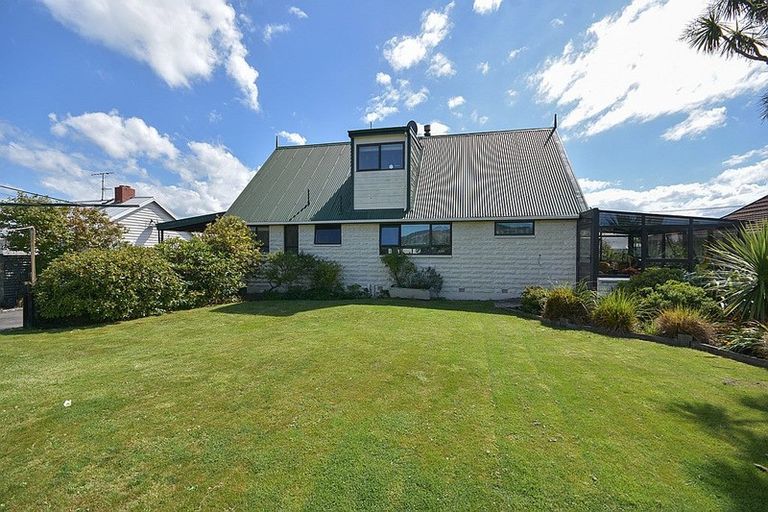 Photo of property in 45 Johnson Street, Milton, 9220