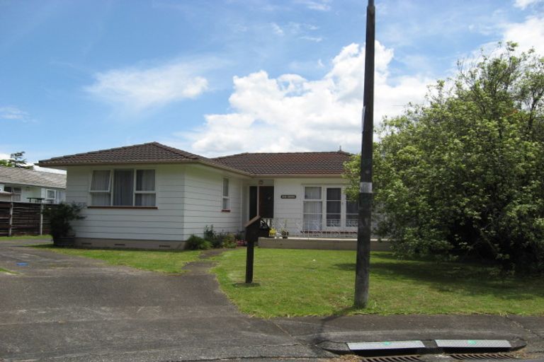 Photo of property in 8 Maynard Place, Mangere Bridge, Auckland, 2022