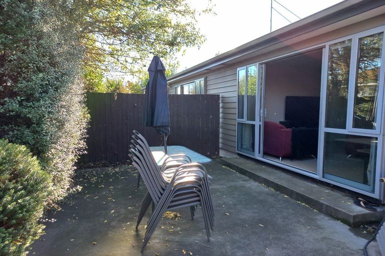 Photo of property in 2/13 Elizabeth Street, Riccarton, Christchurch, 8011