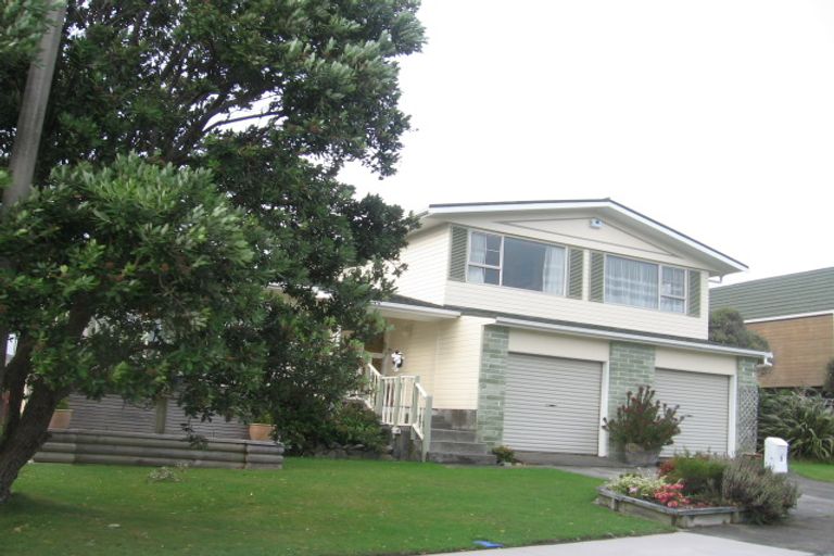 Photo of property in 9 The Sounding, Whitby, Porirua, 5024