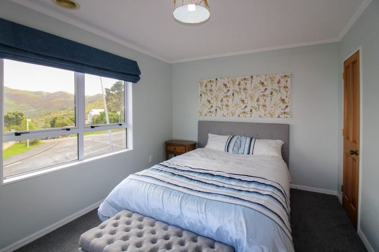 Photo of property in 28 Satara Crescent, Khandallah, Wellington, 6035