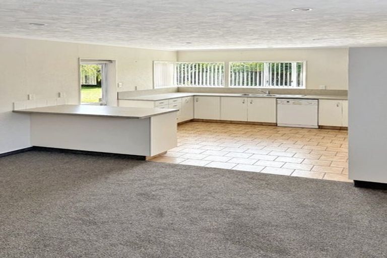 Photo of property in 4 Knightsbridge Place, Taradale, Napier, 4112