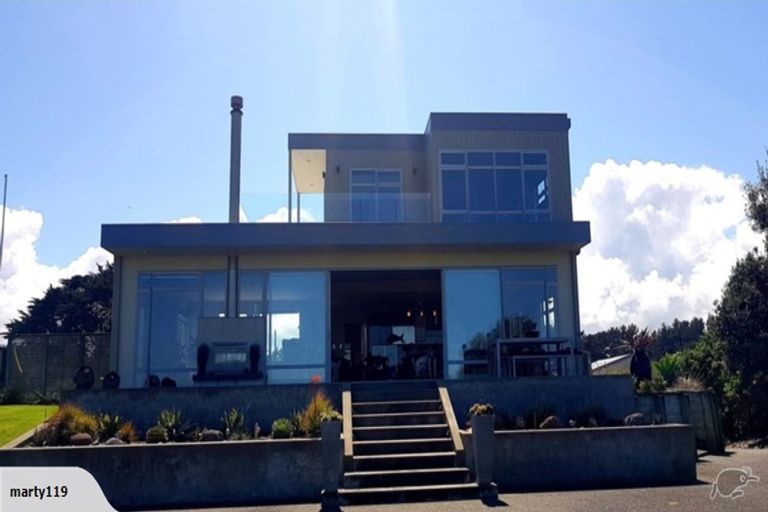 Photo of property in 34 Longbeach Drive, Castlecliff, Whanganui, 4501
