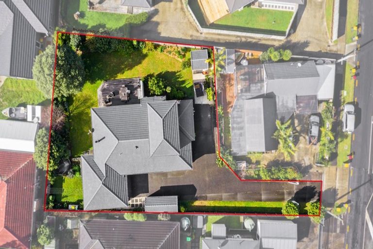 Photo of property in 47 Taikata Road, Te Atatu Peninsula, Auckland, 0610