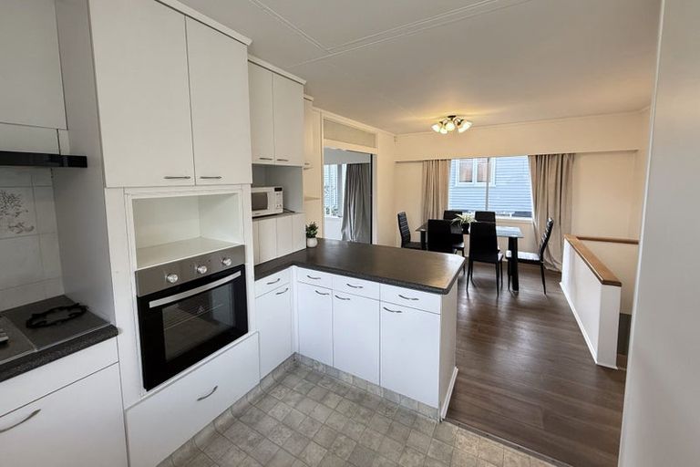 Photo of property in 9 William Souter Street, Forrest Hill, Auckland, 0620