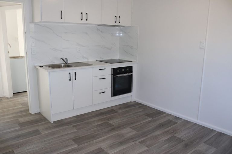 Photo of property in 9 Gibbs Road, Manurewa, Auckland, 2102