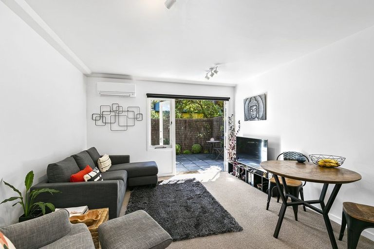 Photo of property in Hiropi St Village, 52/46u Hiropi Street, Newtown, Wellington, 6021