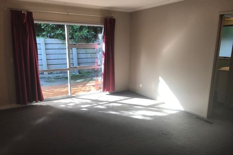 Photo of property in 57c Simla Crescent, Khandallah, Wellington, 6035