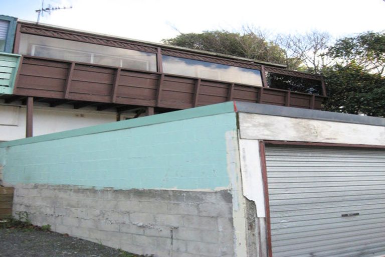 Photo of property in 1/6 Main Road, Wainuiomata, Lower Hutt, 5014