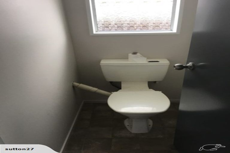 Photo of property in 2/22 Matlock Street, Woolston, Christchurch, 8062