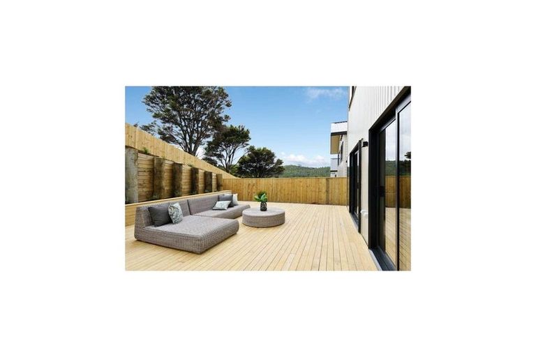 Photo of property in 39 Pacific Heights Road, Orewa, 0931