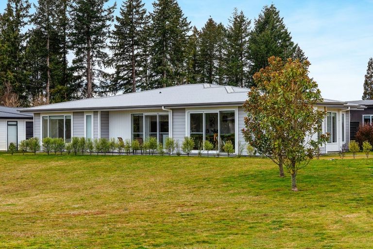 Photo of property in 12 Bastille Court, Rangatira Park, Taupo, 3330