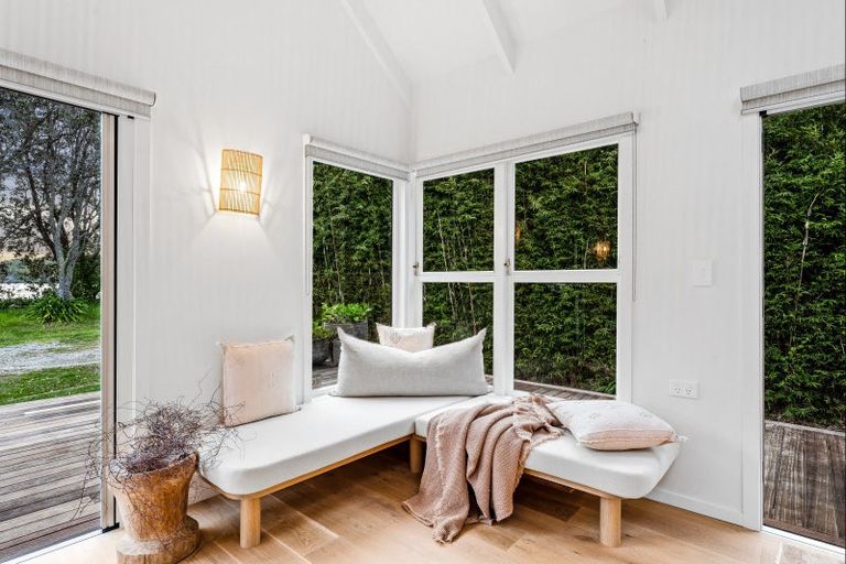 Photo of property in 74 Clinton Road, Tawharanui Peninsula, Matakana, 0986