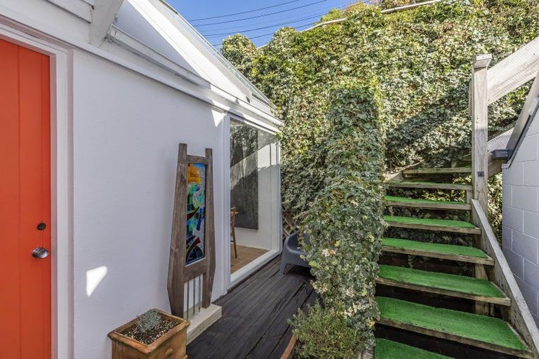 Photo of property in 44 Orangi Kaupapa Road, Northland, Wellington, 6012