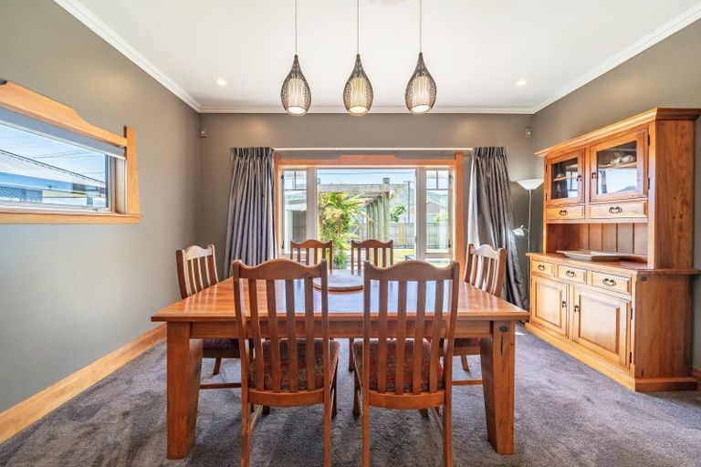 Photo of property in 17 Mcparland Street, Ebdentown, Upper Hutt, 5018