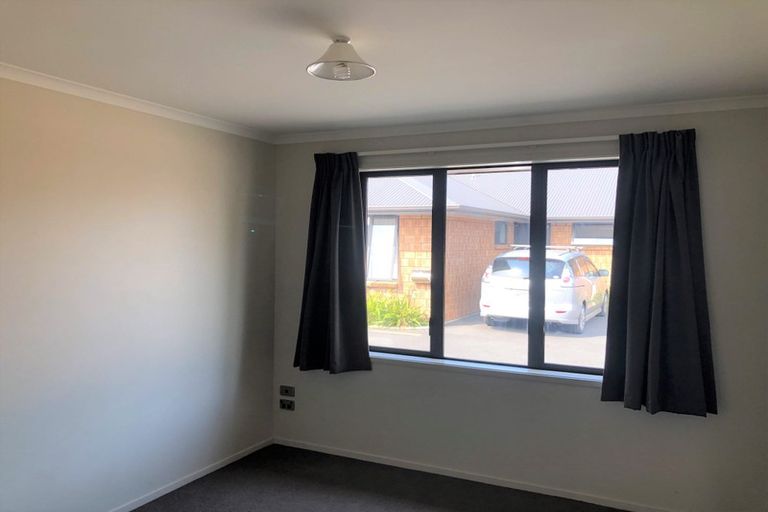 Photo of property in 102u7 Old Farm Road, Hamilton East, Hamilton, 3216