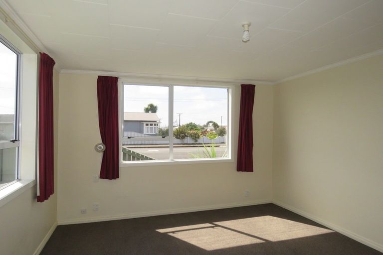 Photo of property in 30 Henley Street, Westport, 7825