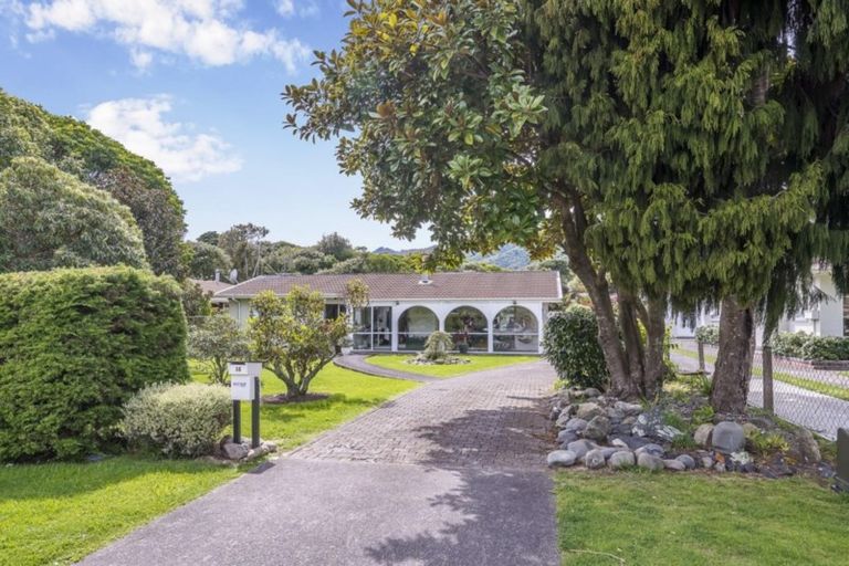 Photo of property in 15 Koromiko Road, Waikanae, 5036