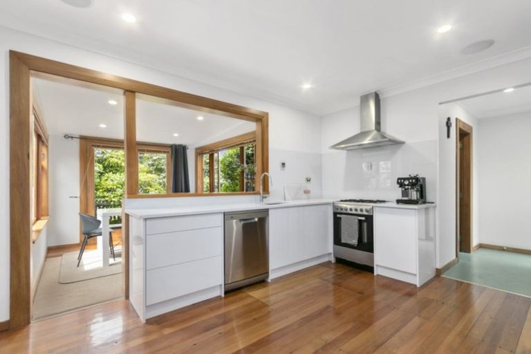 Photo of property in 2 Rowe Parade, Wainuiomata, Lower Hutt, 5014